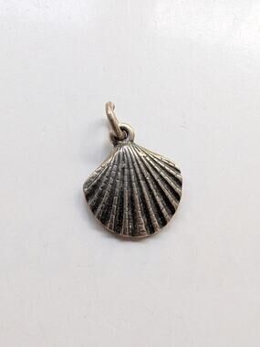 Alex And Ani Sterling Silver Coastal Beach Seashell Shell Mini Pendant Charm